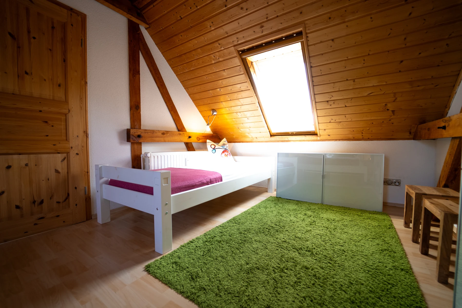 Zusätzliches Bett im Schlafzimmer im Apartment Sonnentau